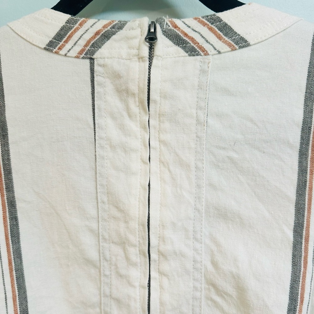 Free People striped linen and cotton blend open back jumpsuit, size 0, fits 6-8 - Picture 6 of 10